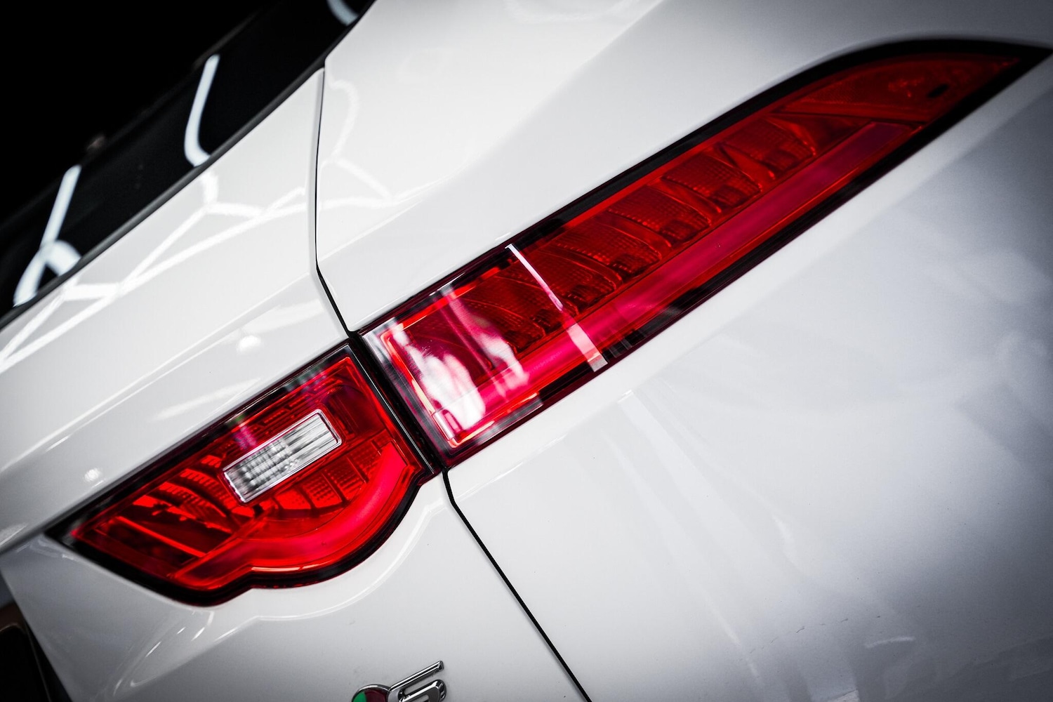 Used Jaguar F-Pace 2018 for sale - 77682989: Photo 40