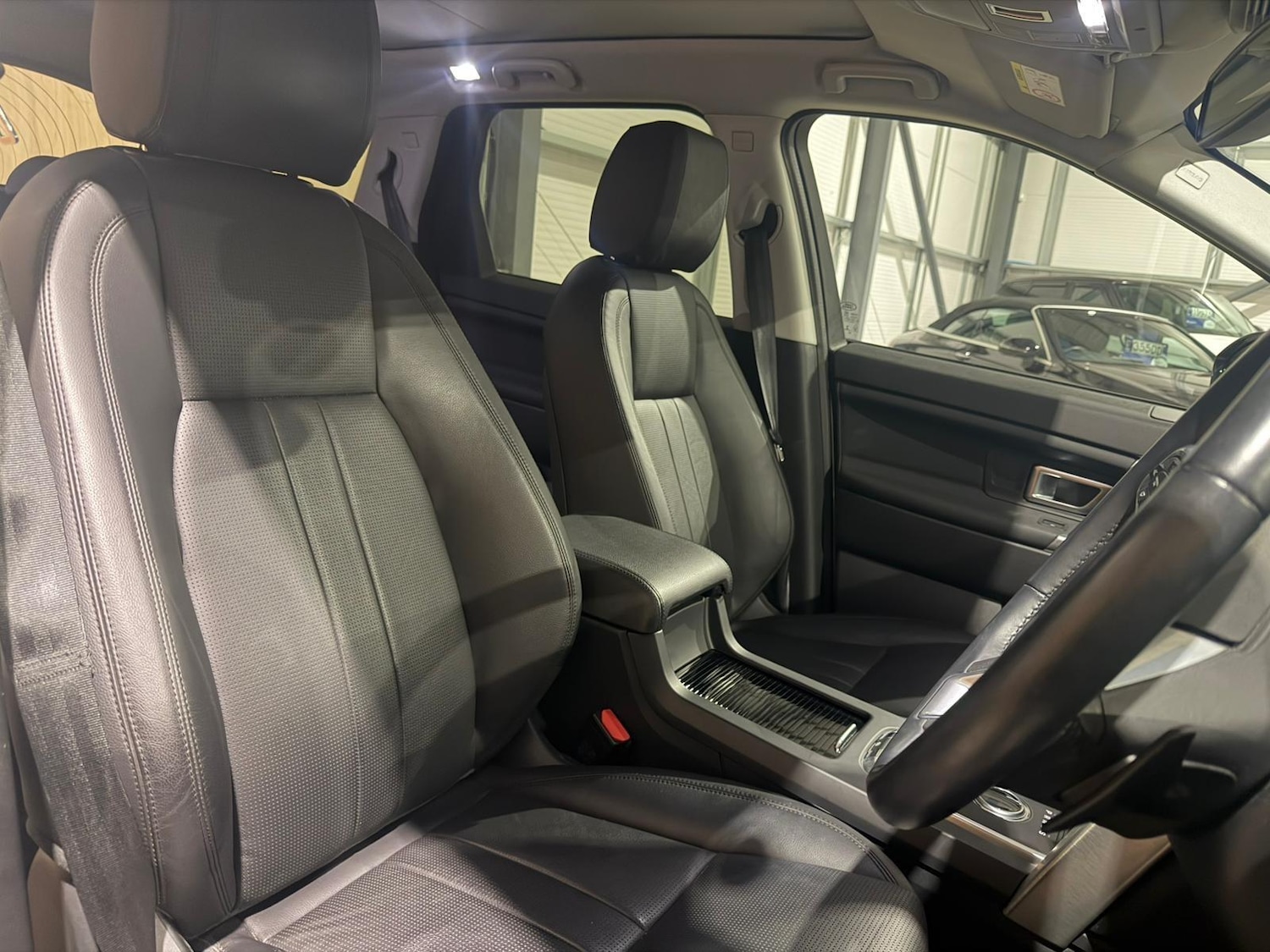 Used Land Rover Discovery Sport 2019 for sale - 76832499: Photo 12