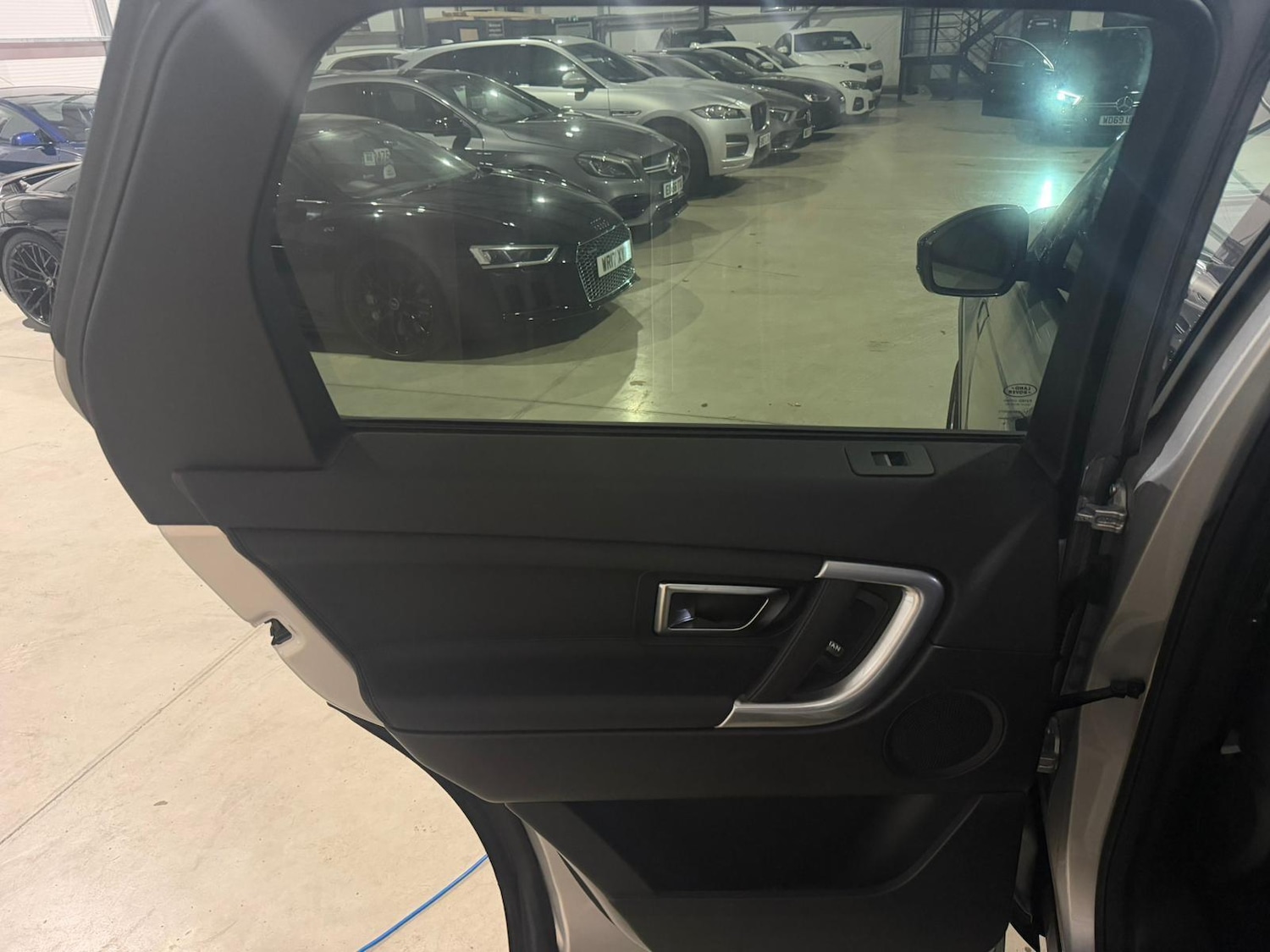 Used Land Rover Discovery Sport 2019 for sale - 76832499: Photo 36