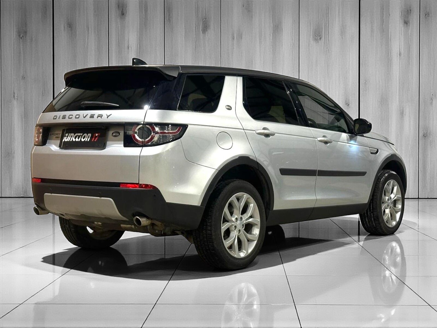 Used Land Rover Discovery Sport 2019 for sale - 76832499: Photo 8