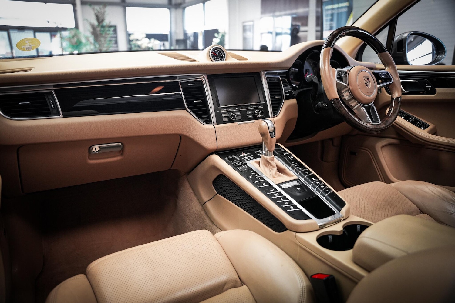 Used Porsche Macan 2016 for sale - 78046690: Photo 25