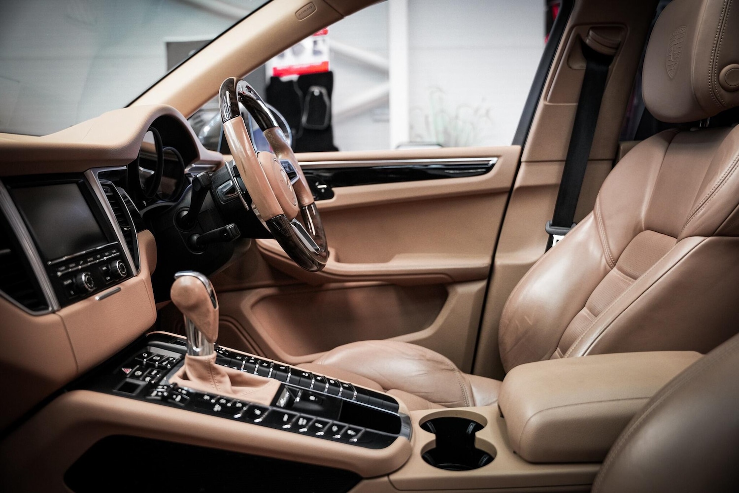 Used Porsche Macan 2016 for sale - 78046690: Photo 5