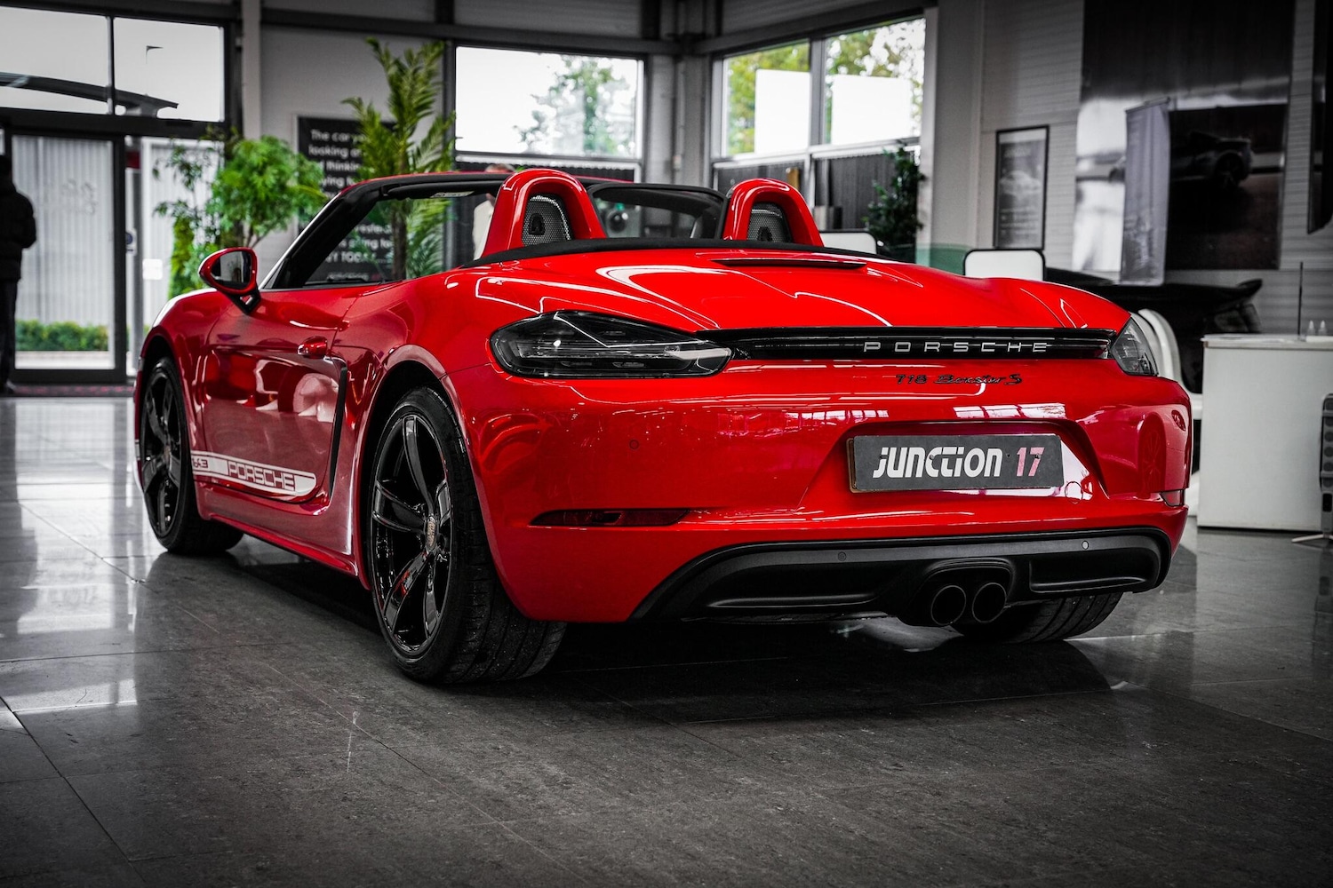 Used Porsche Boxster 2018 for sale - 76658113: Photo 16