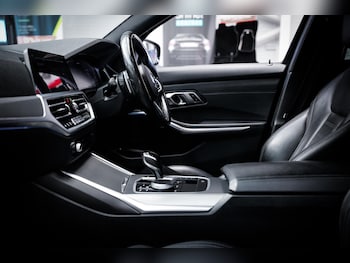 Used BMW 3 Series 2020 for sale - 77970414: Photo