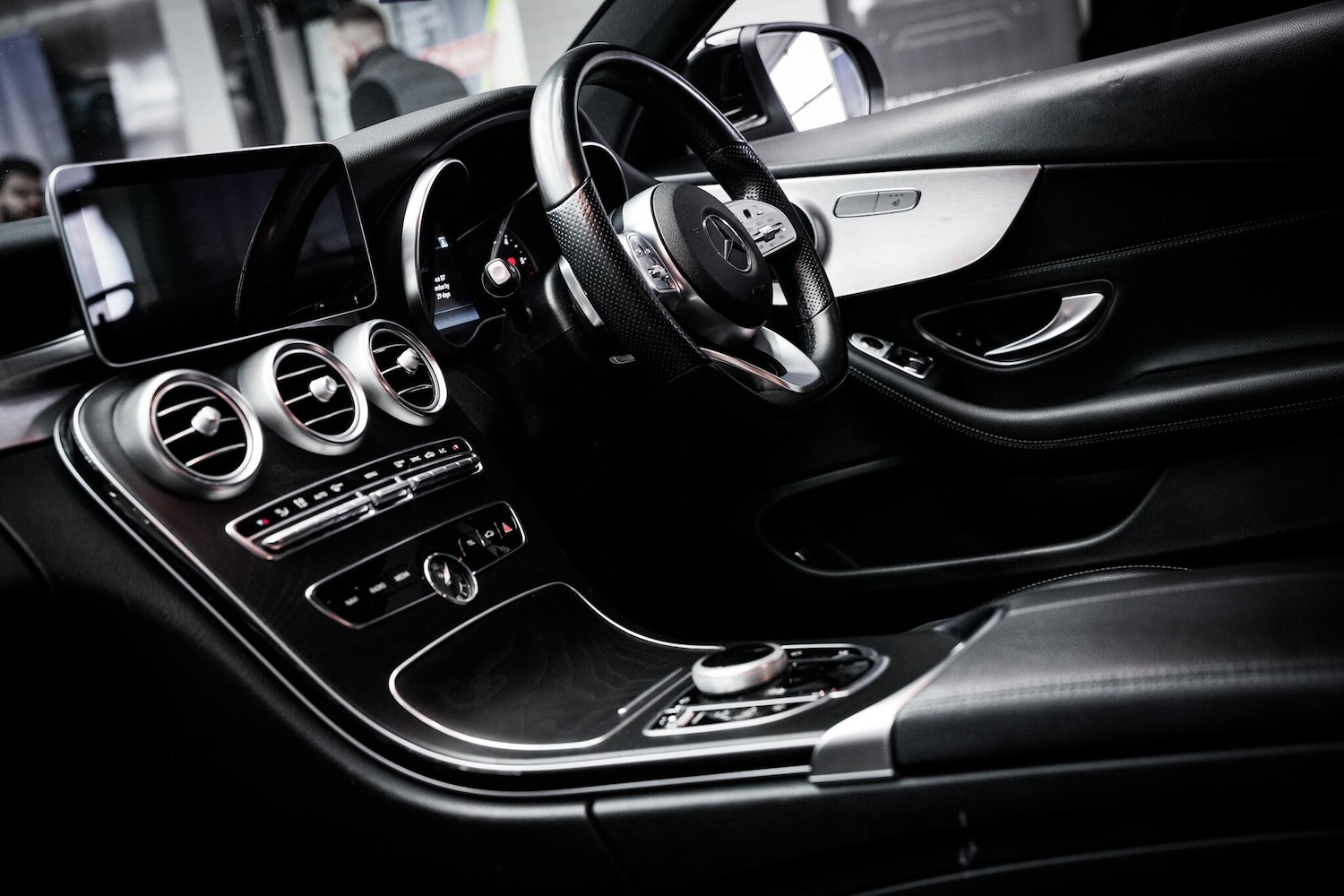 Used Mercedes-Benz C Class 2019 for sale - 77564593: Photo 3