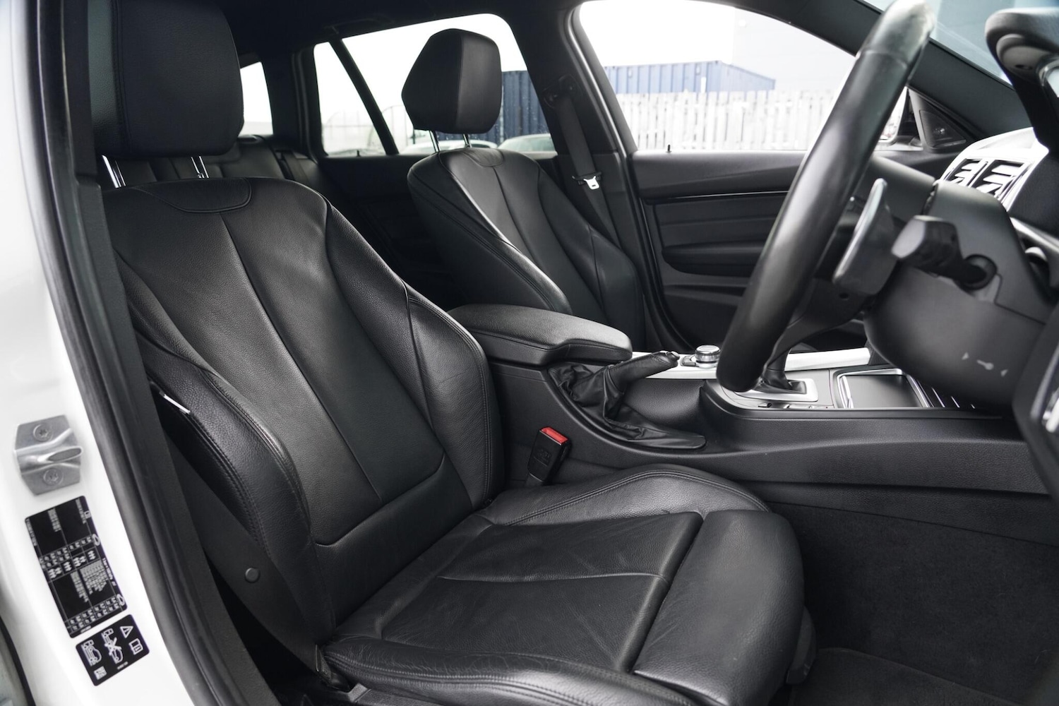 Used BMW 3 Series 2017 for sale - 77292030: Photo 11