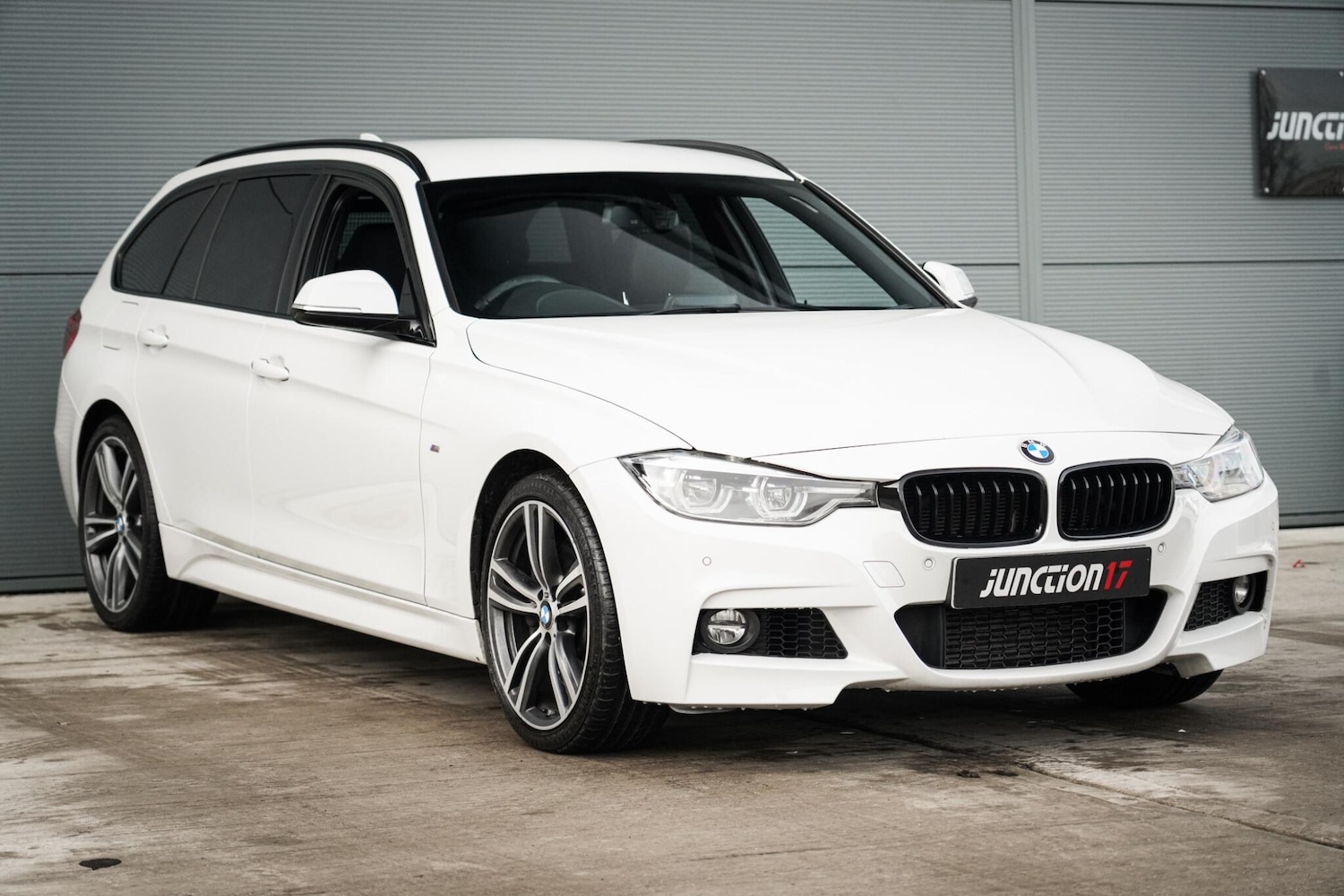 Used BMW 3 Series 2017 for sale - 77292030: Photo 4