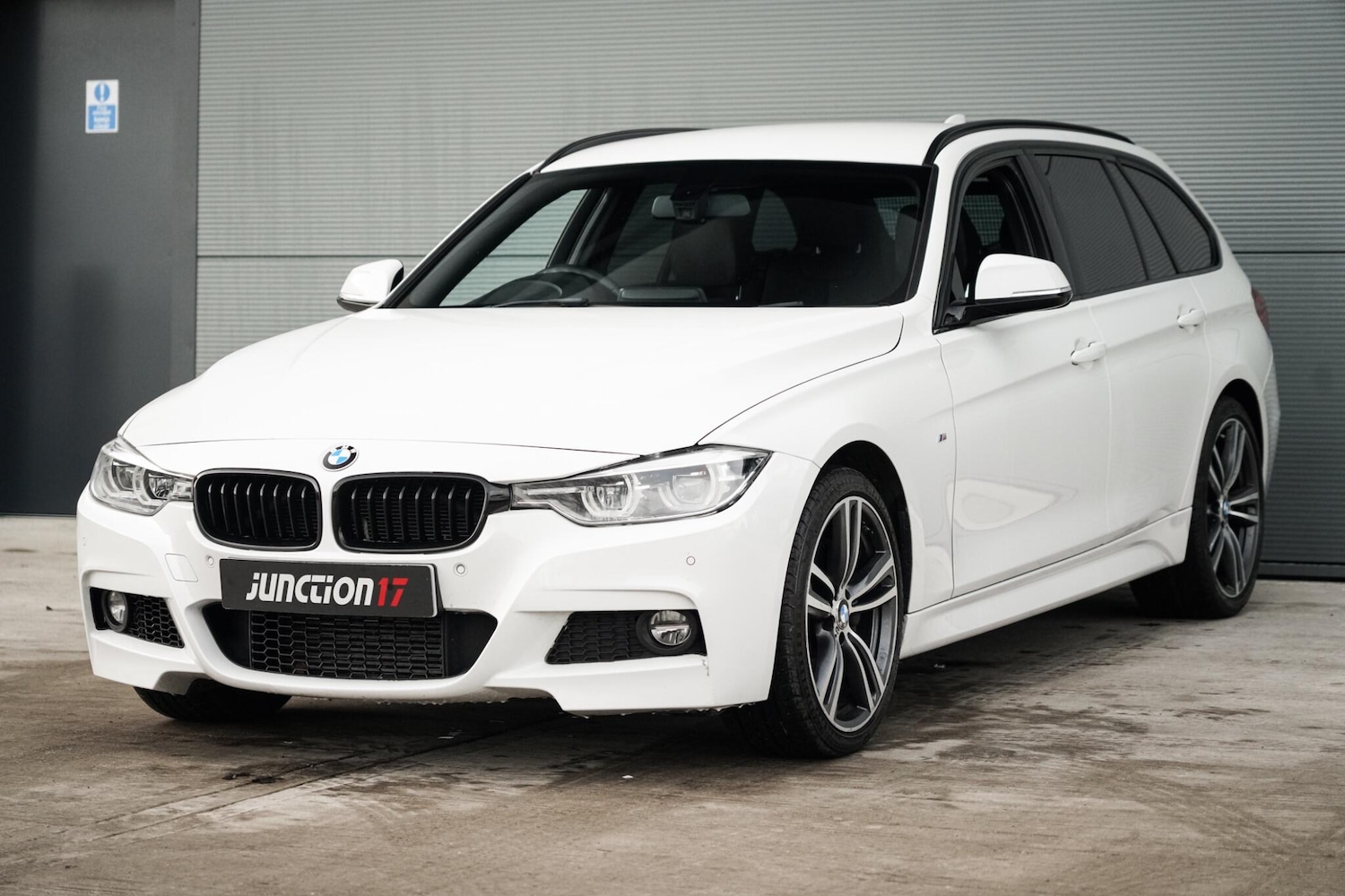 Used BMW 3 Series 2017 for sale - 77292030: Photo 6