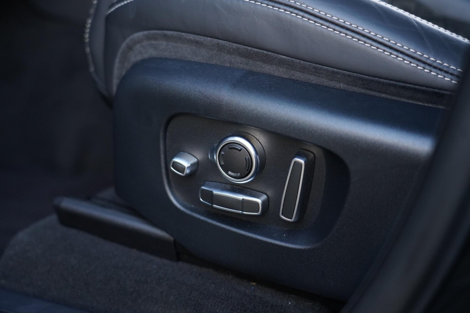 Used Land Rover Range Rover Velar for sale - 78185152: Photo 29