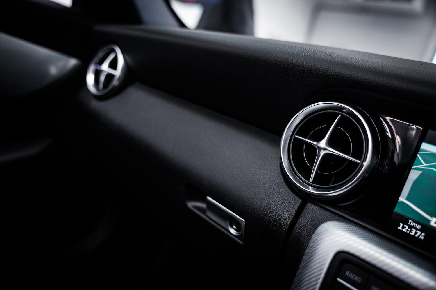 Used Mercedes-Benz SLC 2016 for sale - 77969837: Photo 47