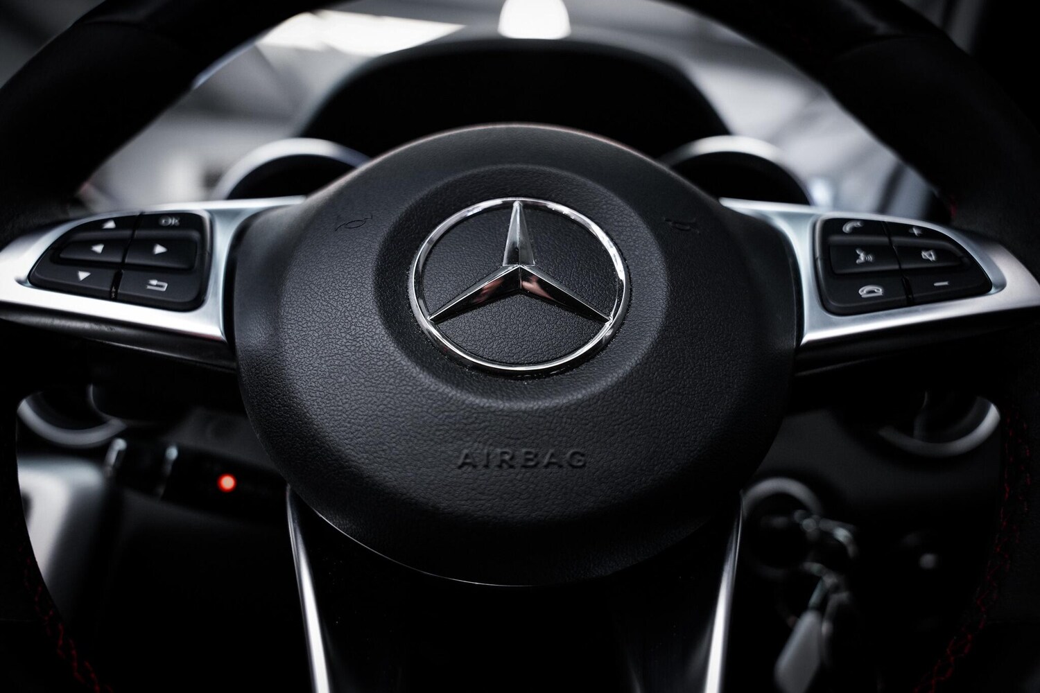 Used Mercedes-Benz SLC 2016 for sale - 77969837: Photo 49