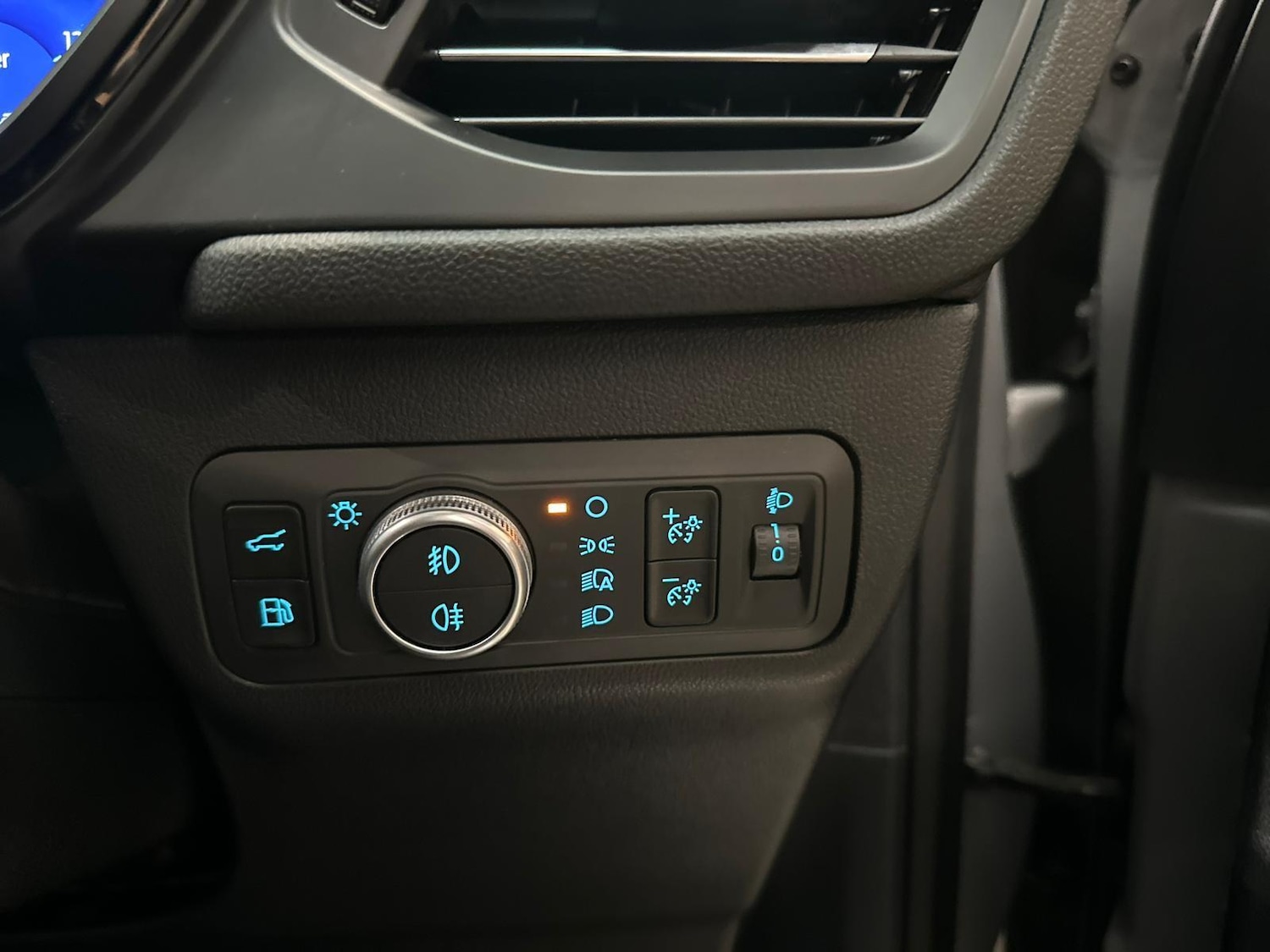 Used Ford Kuga 2022 for sale - 76657137: Photo 33