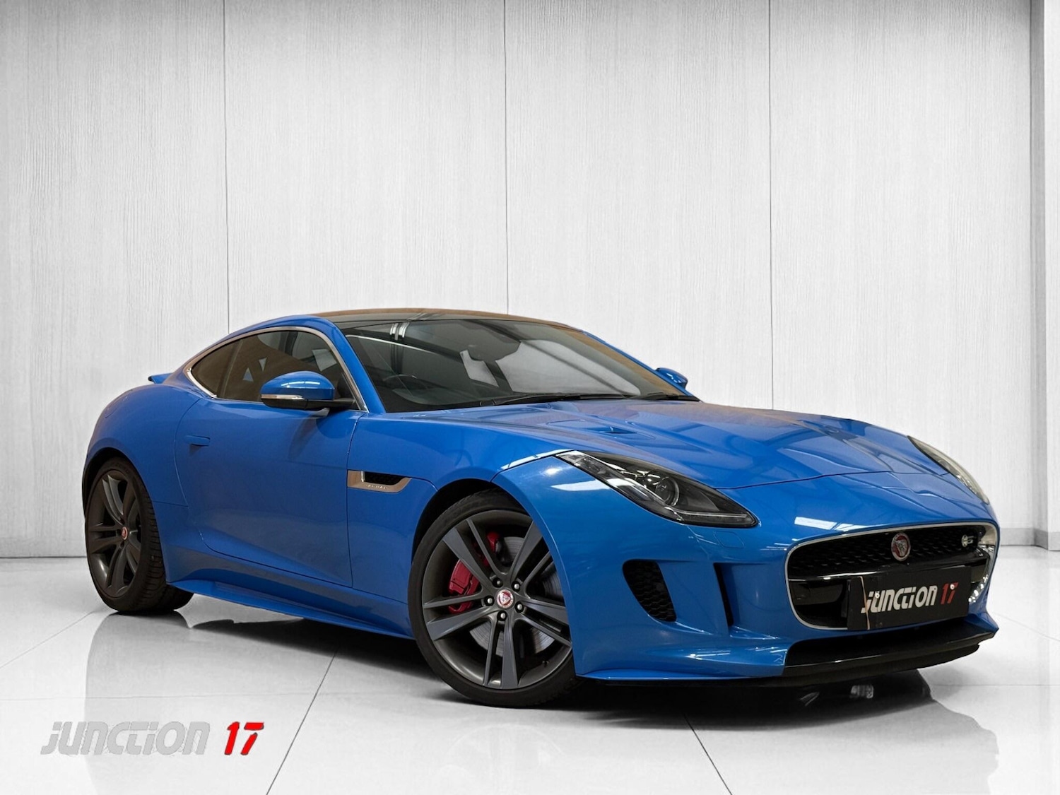 Used Jaguar F-Type for sale - 76659336: Photo 1