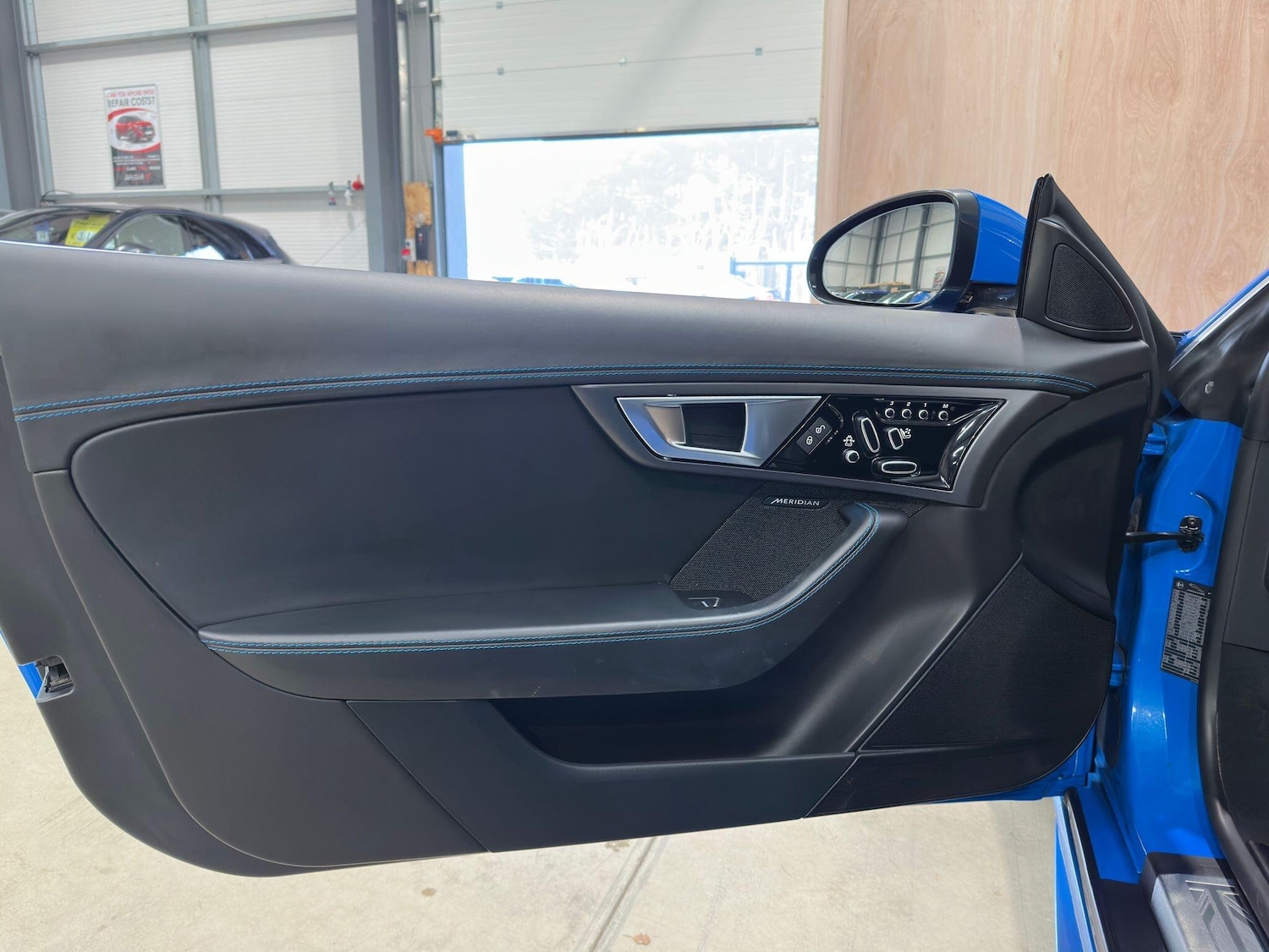 Used Jaguar F-Type for sale - 76659336: Photo 18