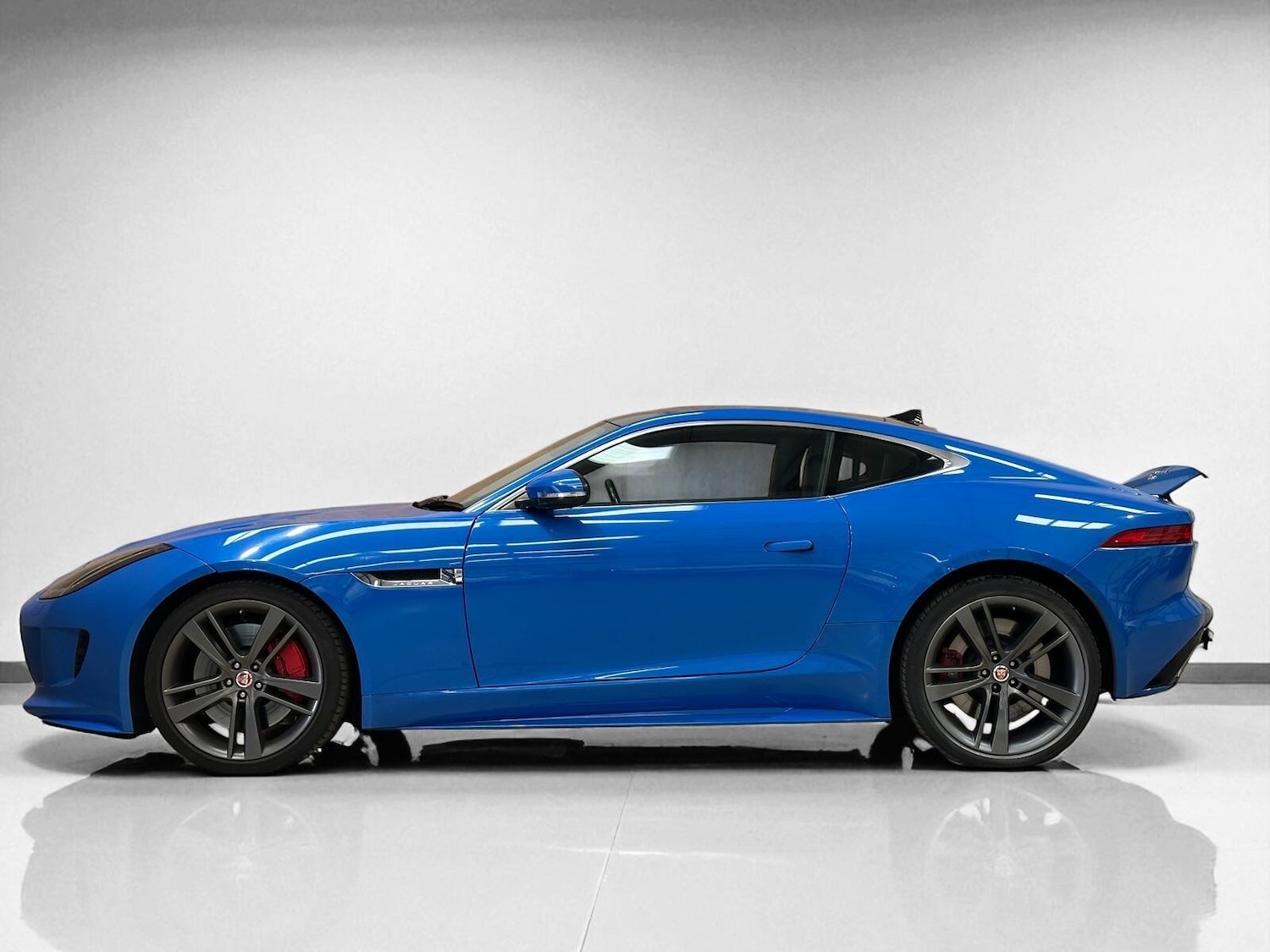 Used Jaguar F-Type for sale - 76659336: Photo 7