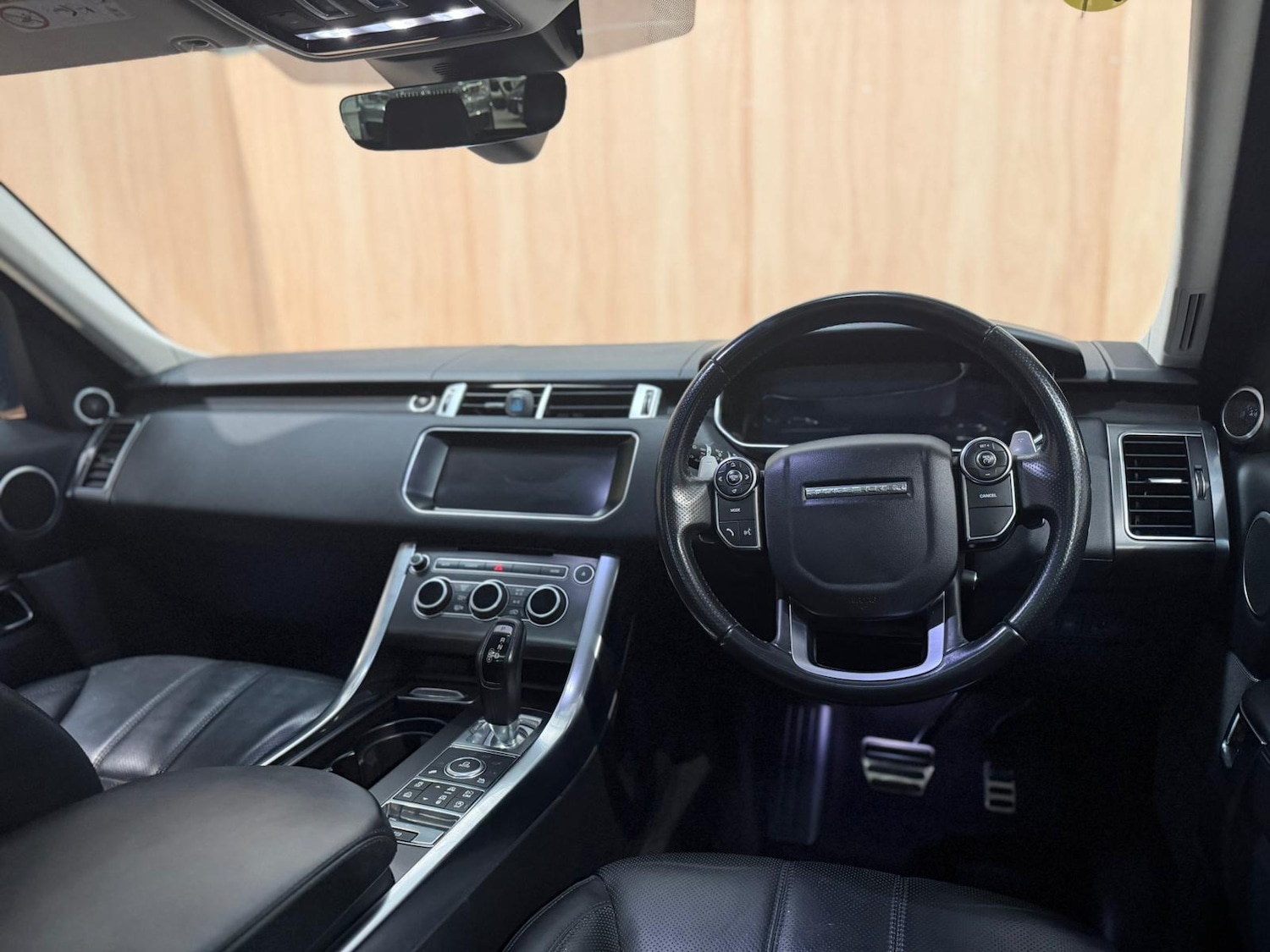 Used Land Rover Range Rover Sport 2017 for sale - 76658270: Photo 12