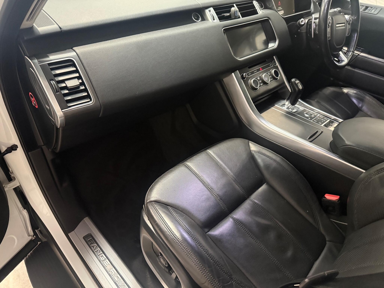 Used Land Rover Range Rover Sport 2017 for sale - 76658270: Photo 45