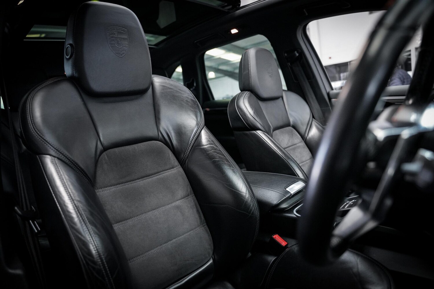 Used Porsche Cayenne 2016 for sale - 77853017: Photo 18