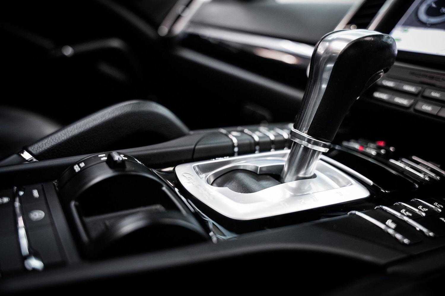 Used Porsche Cayenne 2016 for sale - 77853017: Photo 45