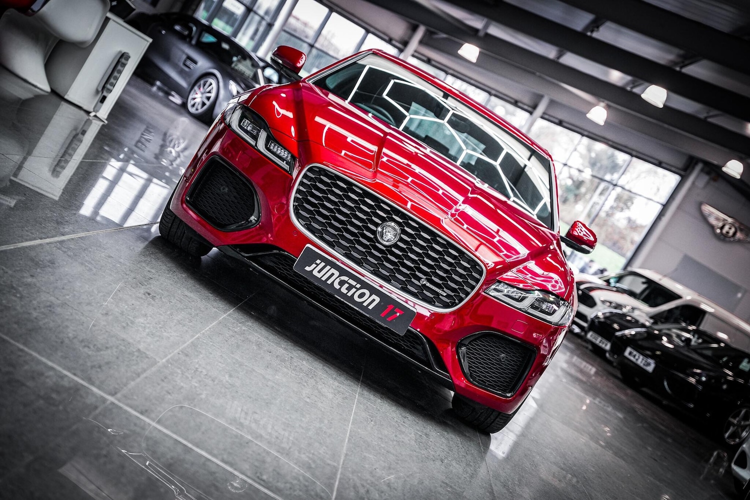 Used Jaguar XF 2023 for sale - 77671120: Photo 4