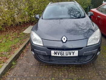 Used Renault Megane 2011 for sale - 77494386: Photo