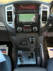 Used Mitsubishi Shogun 2015 for sale - 76749855: Photo 10