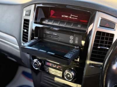 Used Mitsubishi Shogun 2015 for sale - 76749855: Photo 11