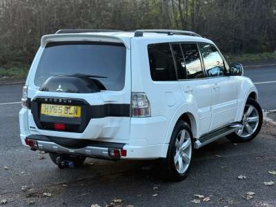 Used Mitsubishi Shogun 2015 for sale - 76749855: Photo 3