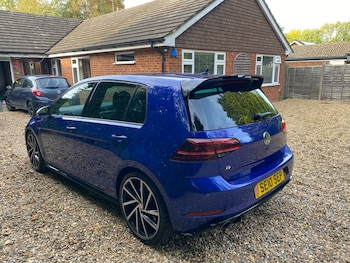 Used Volkswagen Golf 2017 for sale - 75997511: Photo
