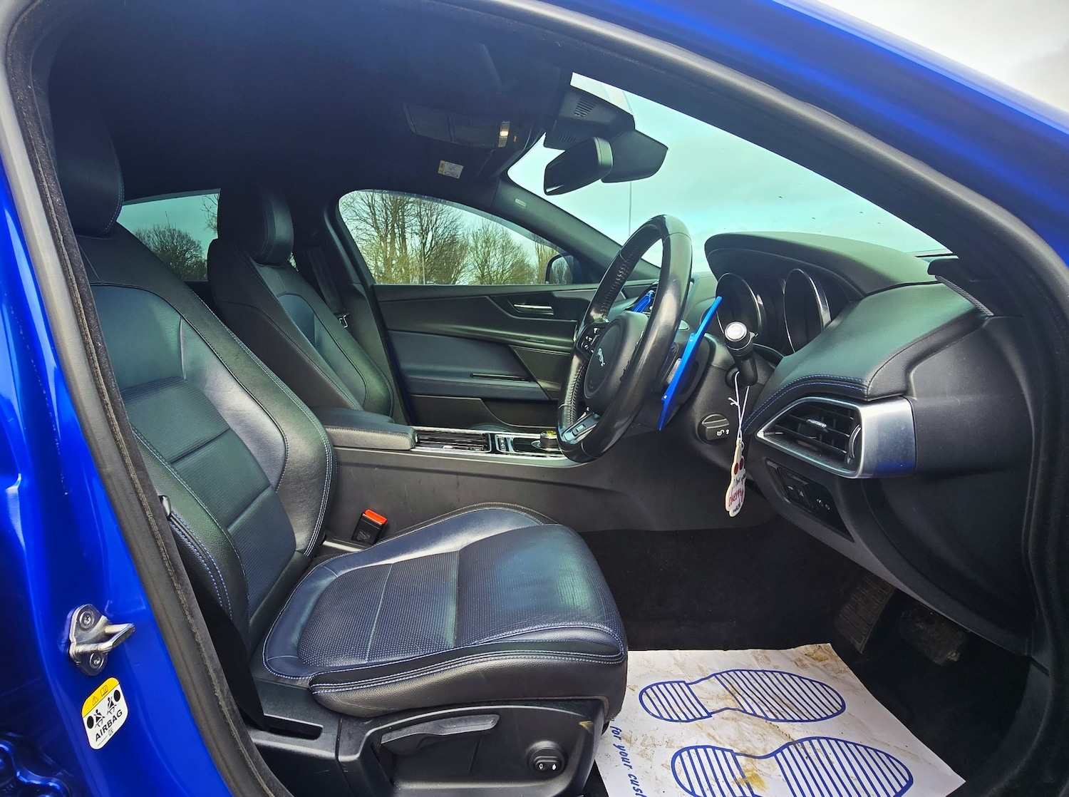 Used Jaguar XE 2017 for sale - 77329578: Photo 11