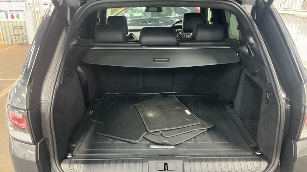 Used Land Rover Range Rover Sport 2016 for sale - 76656433: Photo 10