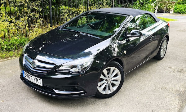 Used Vauxhall Cascada 2013 for sale - 71449527: Photo 2