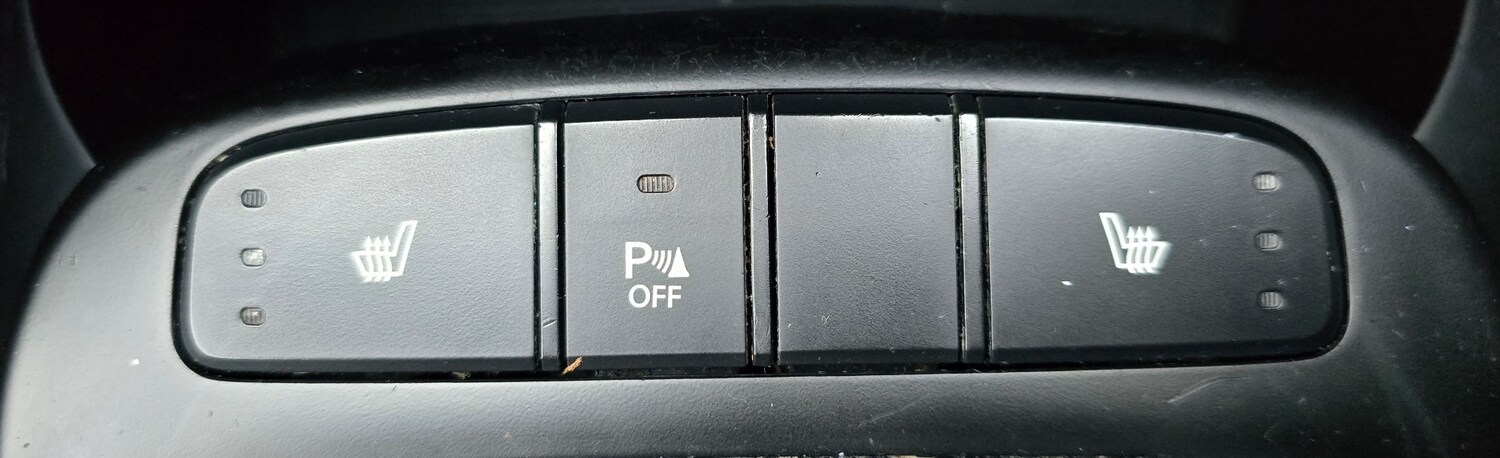 Used Hyundai Santa Fe 2014 for sale - 76335272: Photo 18