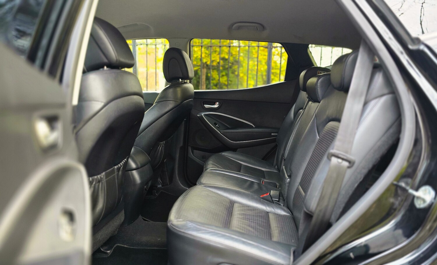 Used Hyundai Santa Fe 2014 for sale - 76335272: Photo 24