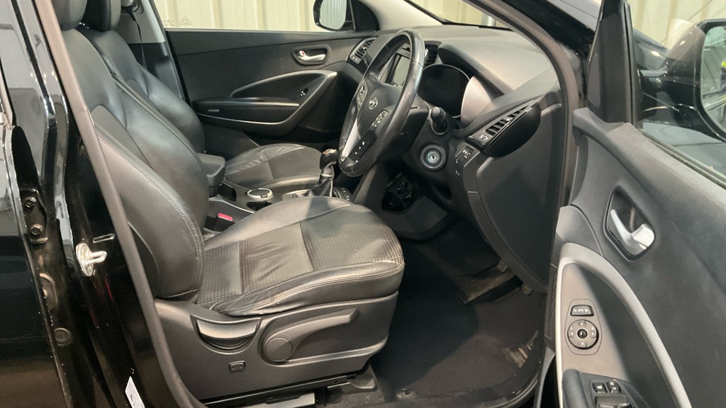 Used Hyundai Santa Fe 2014 for sale - 76335272: Photo 7