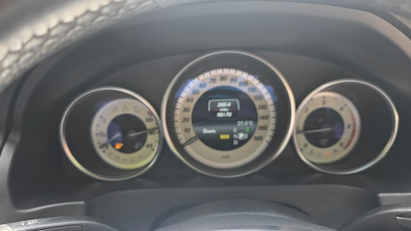Used Mercedes-Benz E-Class 2013 for sale - 75151871: Photo 23