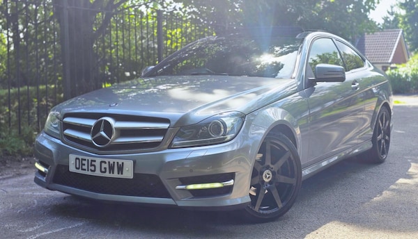 Used Mercedes-Benz C-Class 2015 for sale - 75296705: Photo 1