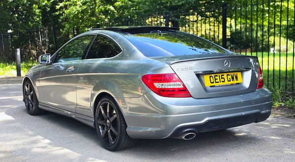 Used Mercedes-Benz C-Class 2015 for sale - 75296705: Photo 4