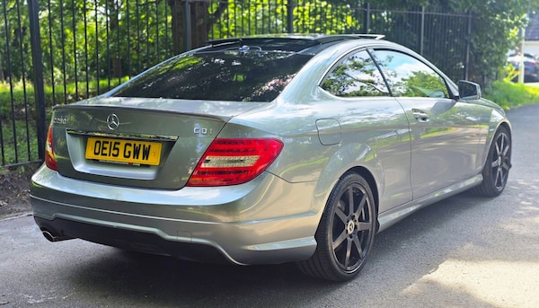 Used Mercedes-Benz C-Class 2015 for sale - 75296705: Photo 6
