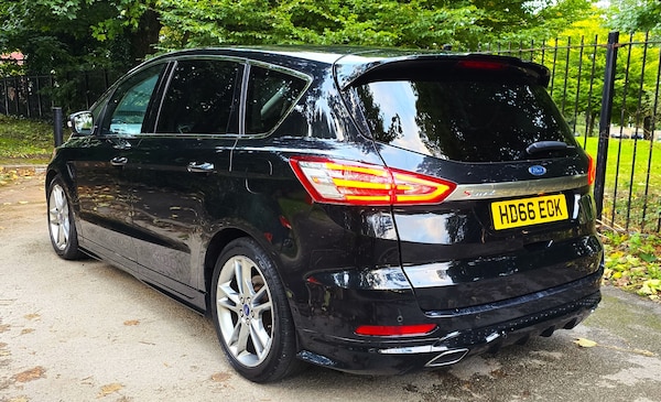 Used Ford S-Max 2016 for sale - 72396520: Photo 4