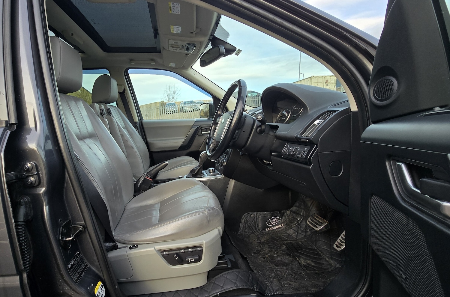 Used Land Rover Freelander 2011 for sale - 77229181: Photo 11