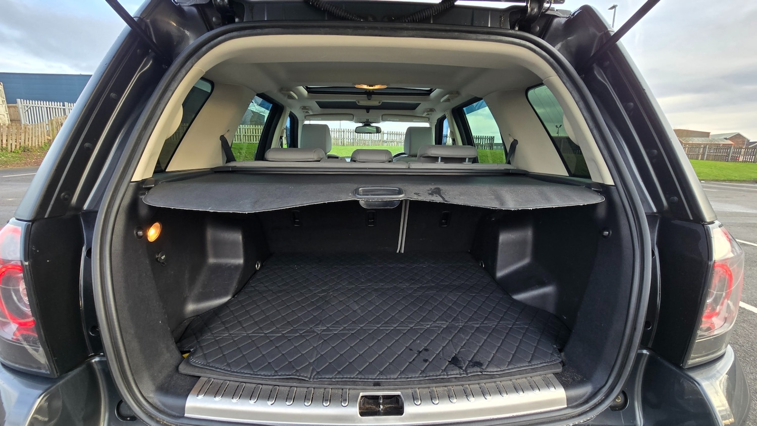 Used Land Rover Freelander 2011 for sale - 77229181: Photo 23