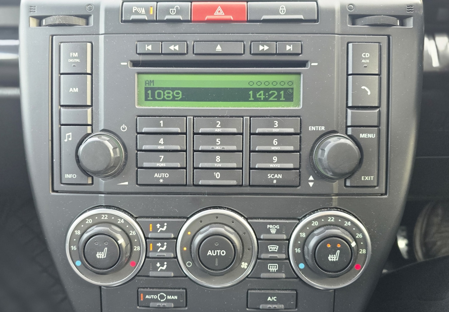 Used Land Rover Freelander 2011 for sale - 77229181: Photo 27