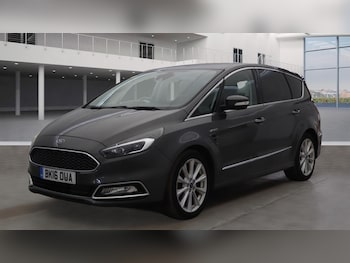 2016 (16) - 2.0 TDCi 210 5dr POWERSHIFT + PAN ROOF + QUILTED LEATHER + MEDIA +