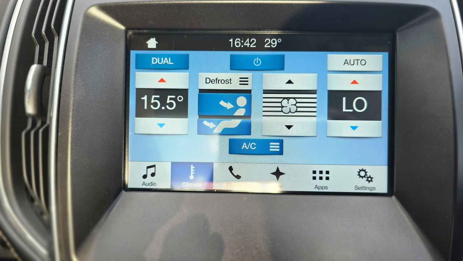 Used Ford S-Max 2016 for sale - 75612819: Photo 31