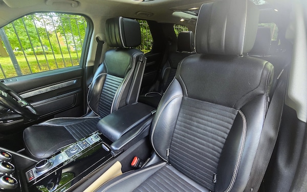 Used Land Rover Discovery 2017 for sale - 74911621: Photo 38