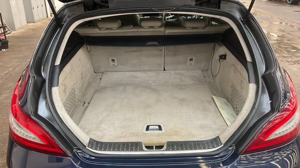 Used Mercedes-Benz CLS 2015 for sale - 76987168: Photo 10