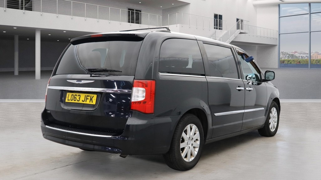 Used Chrysler Grand Voyager 2014 for sale - 76656478: Photo 4