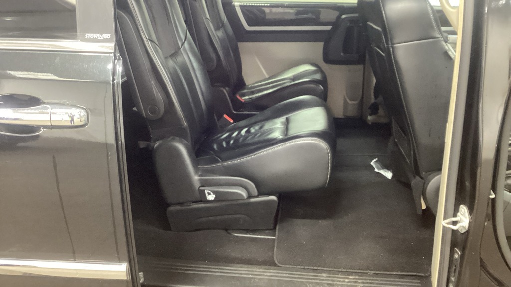 Used Chrysler Grand Voyager 2014 for sale - 76656478: Photo 8