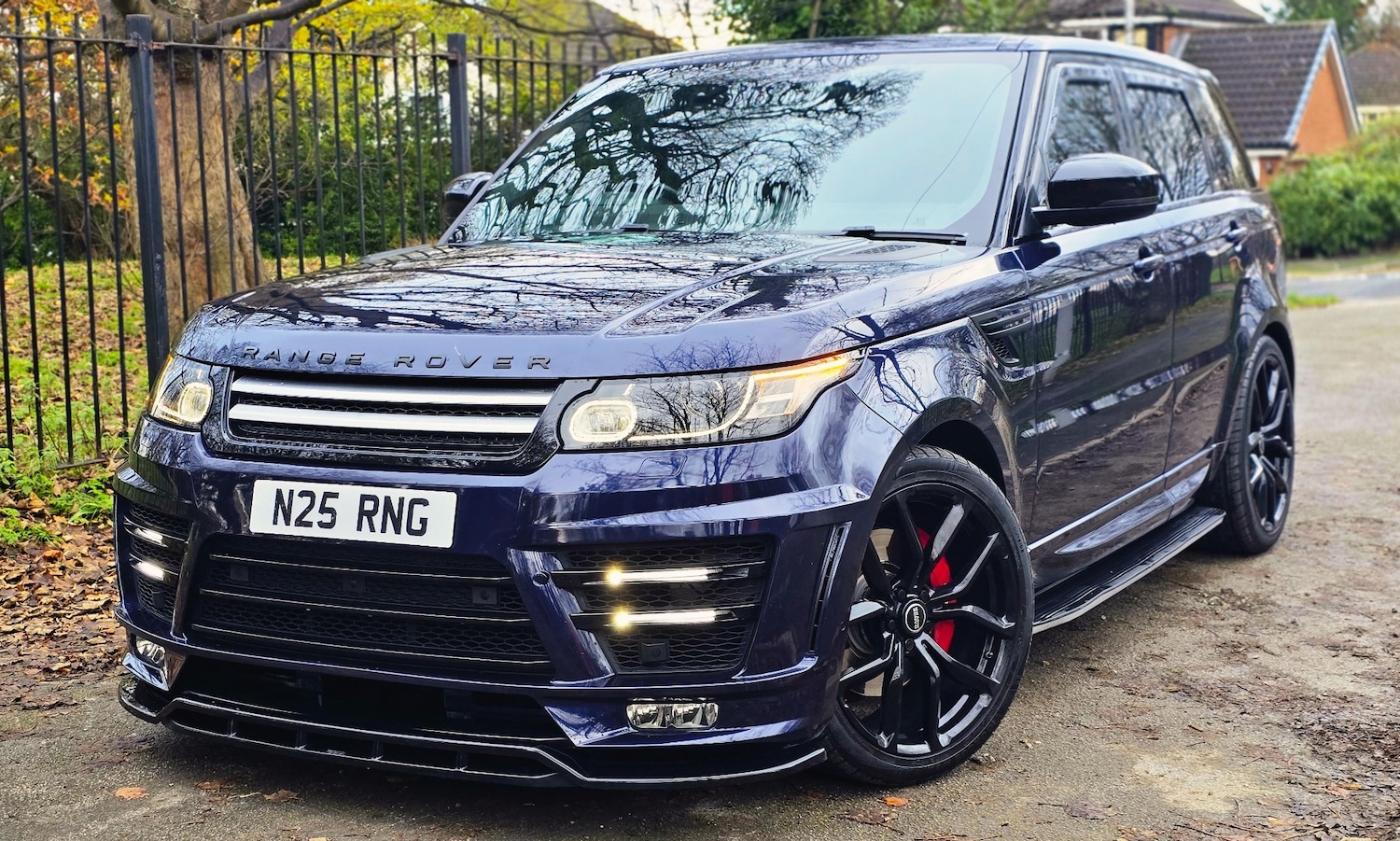 Used Land Rover Range Rover Sport 2017 for sale - 76687526: Photo 1